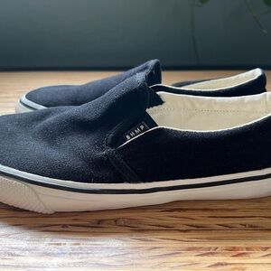 Bohempia Velik Barefoot Slip-ons size 39 Black and White